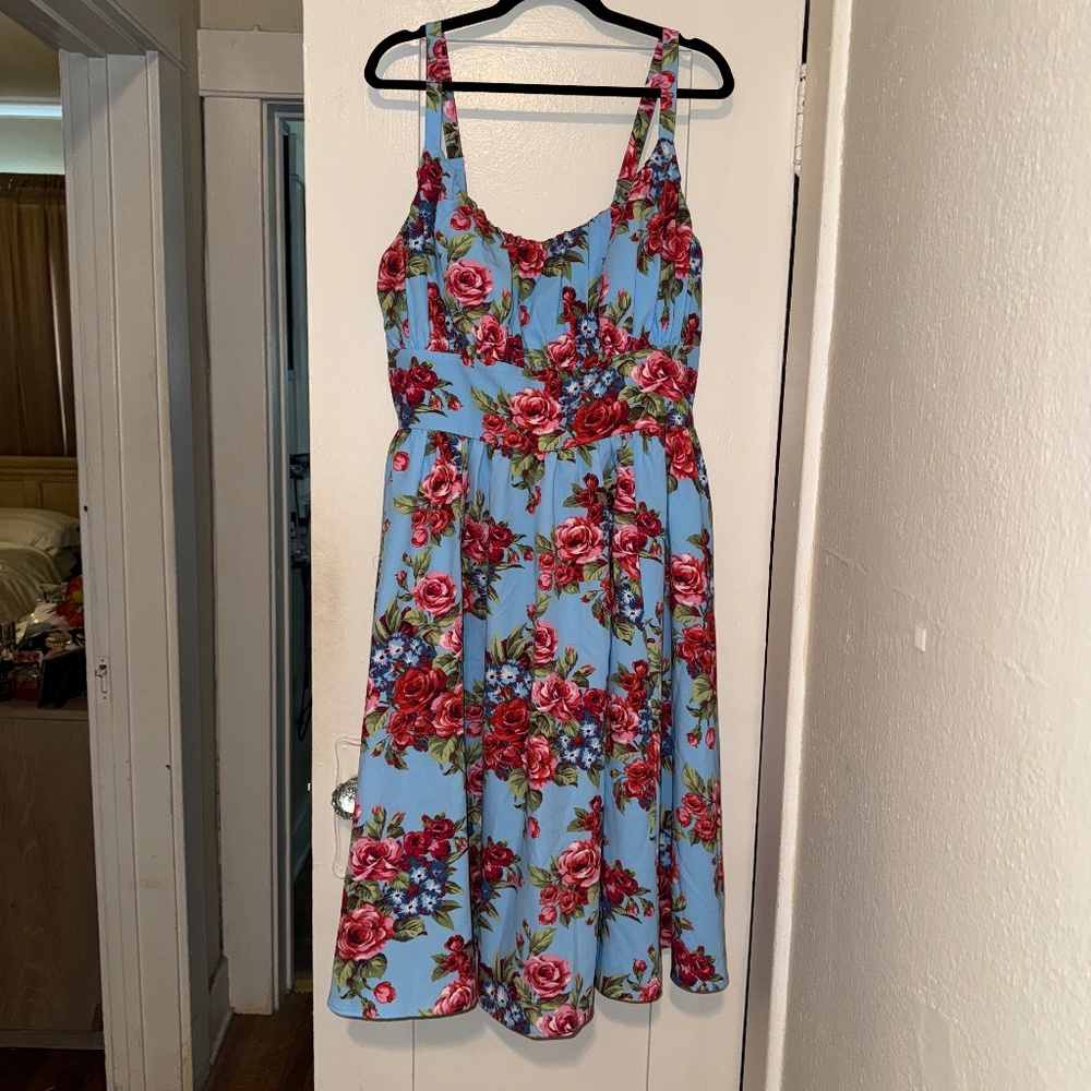 Vixen by Micheline Pitt - Blue and Red Vintage Roses Ingenue - Size 2X, NWT - Picture 2 of 3